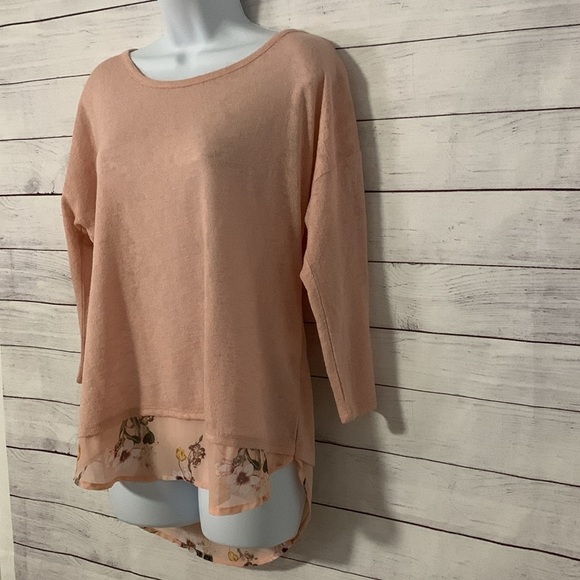 EUC NY&C Soho Jeans Coral Layered Lightweight Blouse/Sweater - Picture 4 of 10